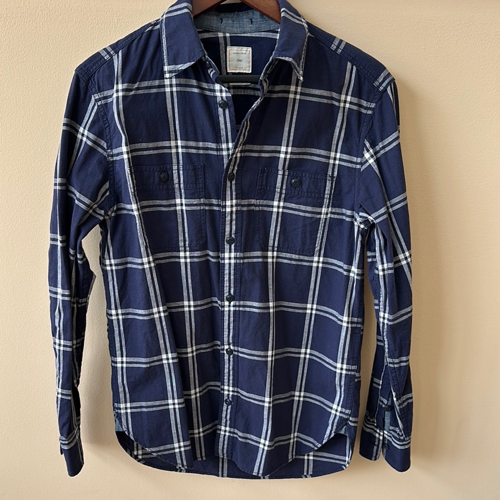Like-new Gap cotton plaid shirt